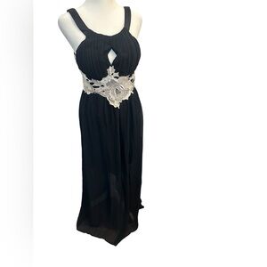 AX Paris Black Lace Applique Maxi Dress NWT Keyhole Smocked Back Romantic Size 6